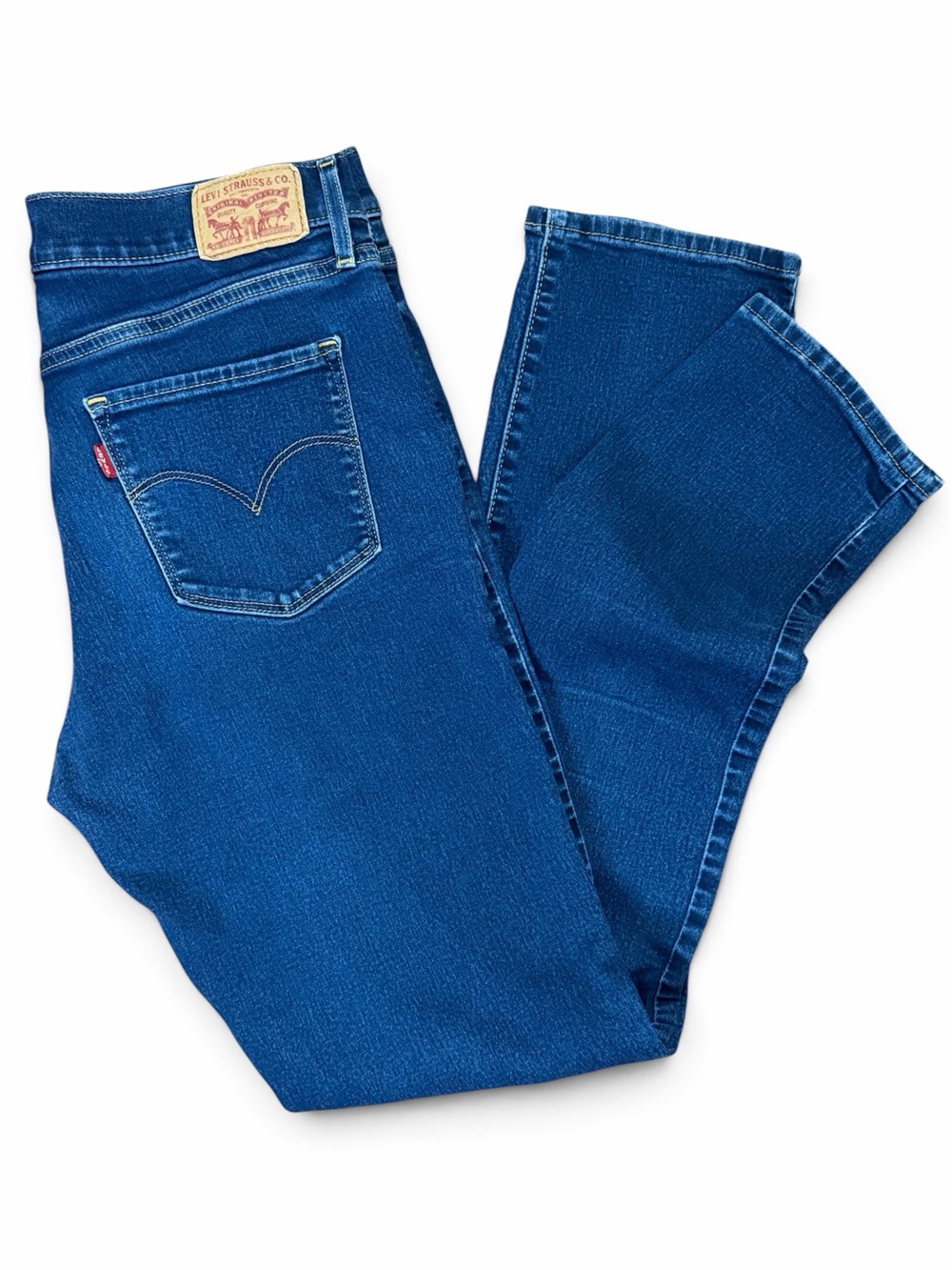 Levi's 312 Shaping Slim Women's Jeans in Blue Wash sz. 30